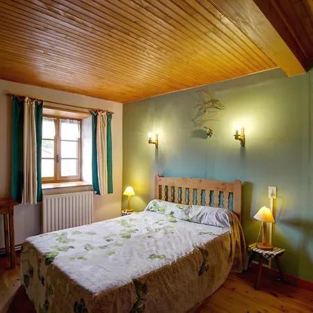 Renove Avec Cheminee Et Jardin A 15 Km Des Pistes De - Fr-1-496-9 Holiday home